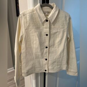 Liz Claiborne off white jean jacket, 14, Measurements 21” pit to pit, 23” long